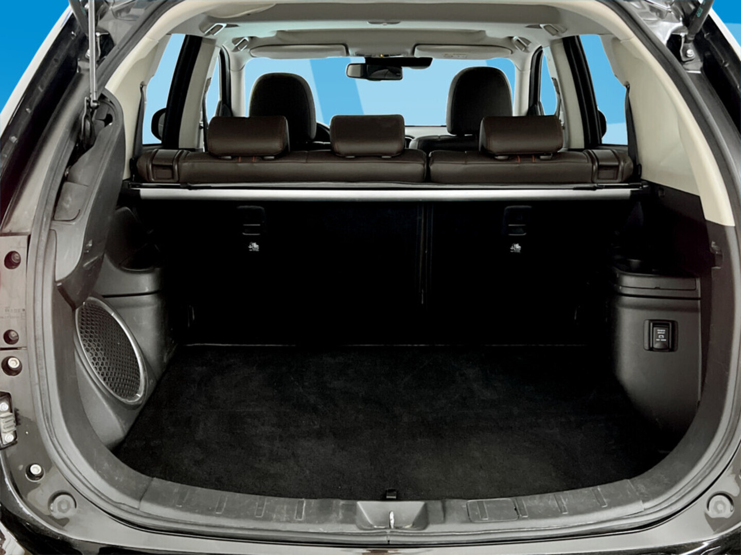 MITSUBISHI Outlander PHEV 2017