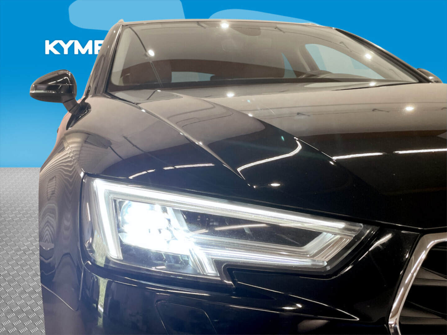 AUDI A4 2016