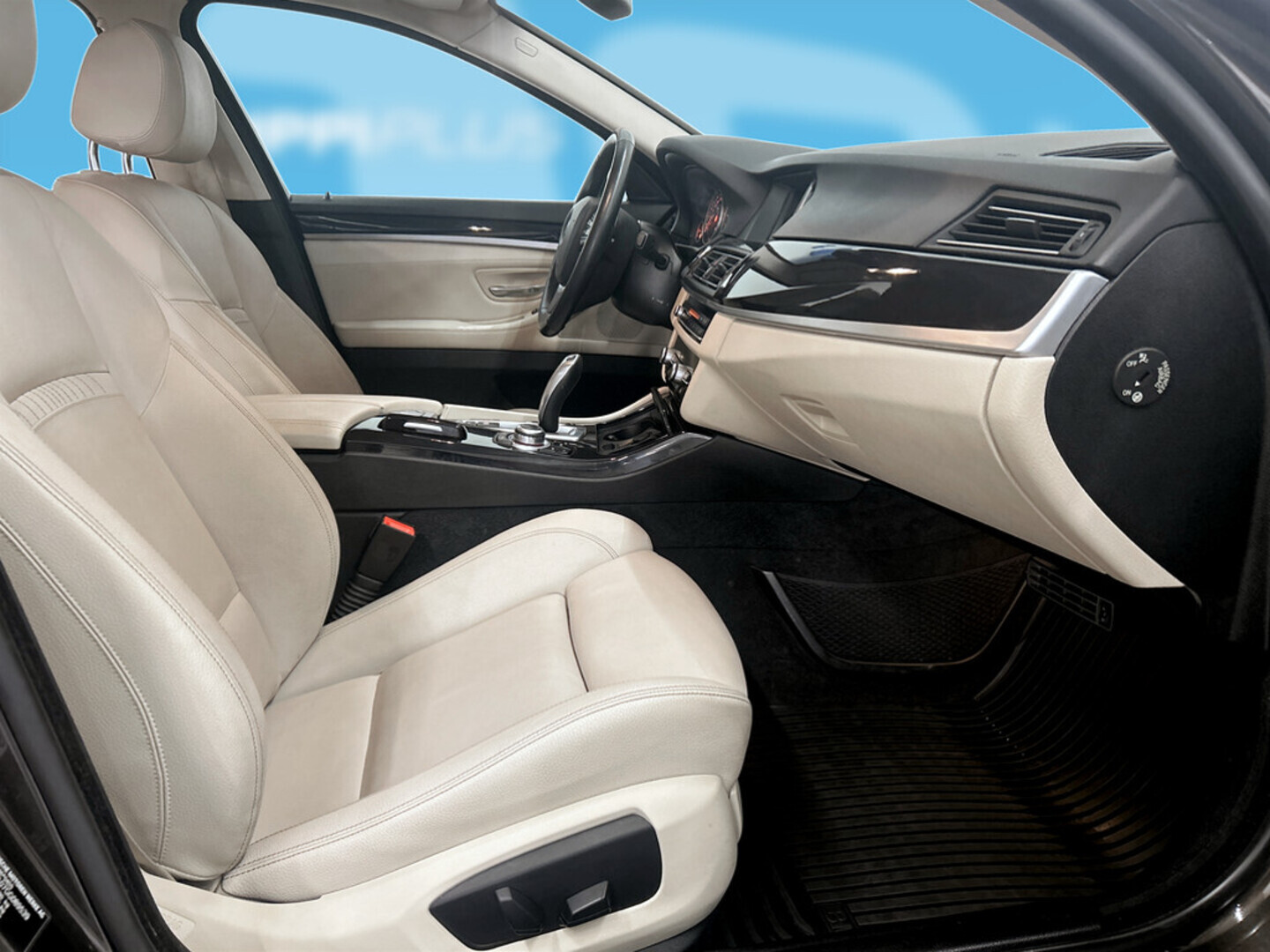 BMW 520 2015
