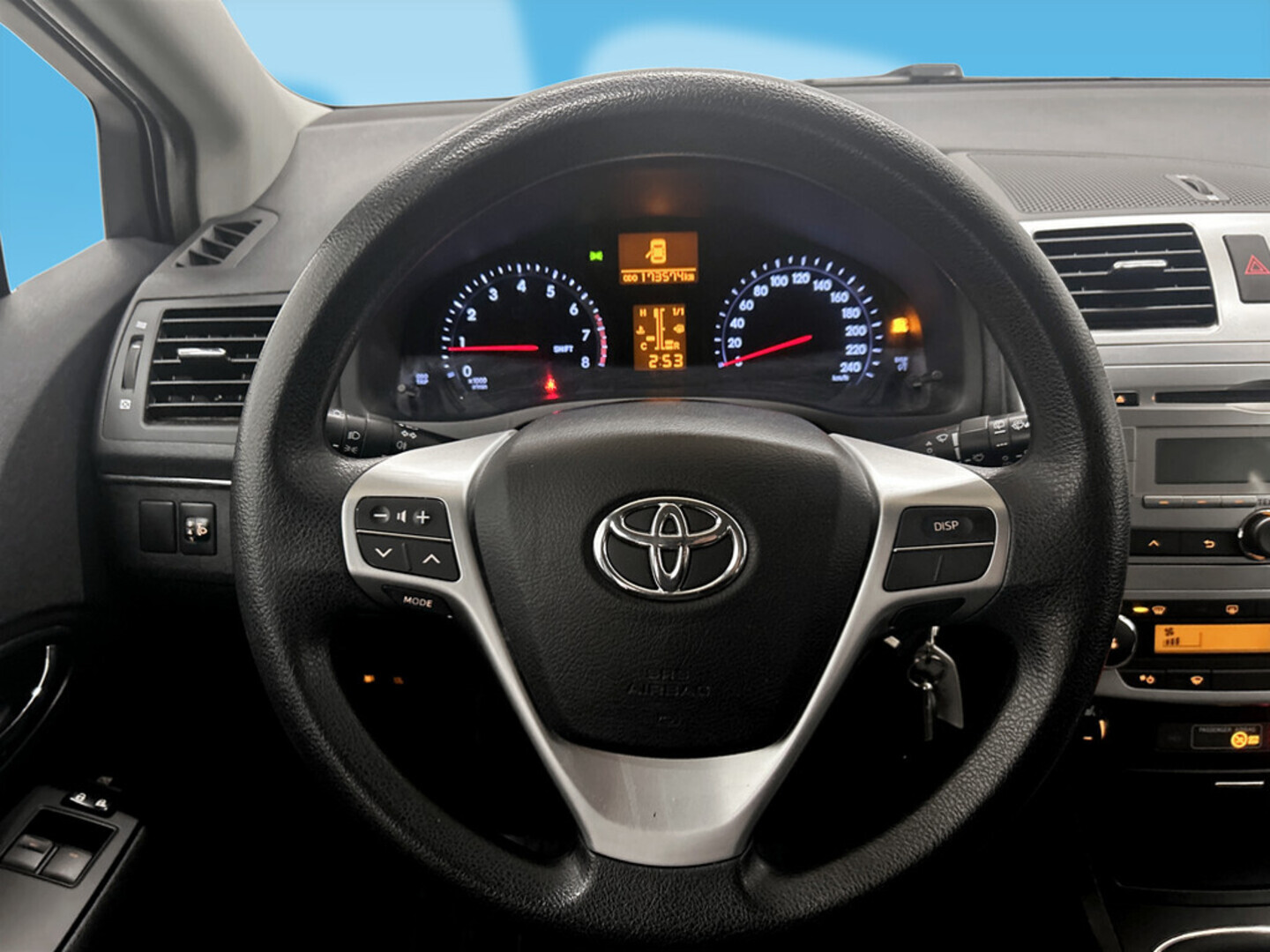 TOYOTA Avensis 2014