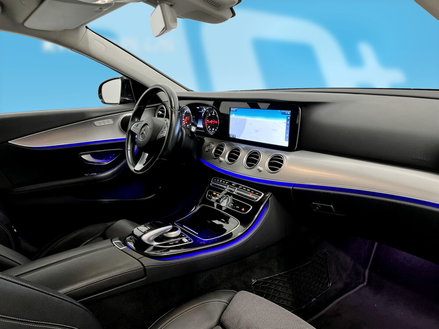 MERCEDES-BENZ E 2017