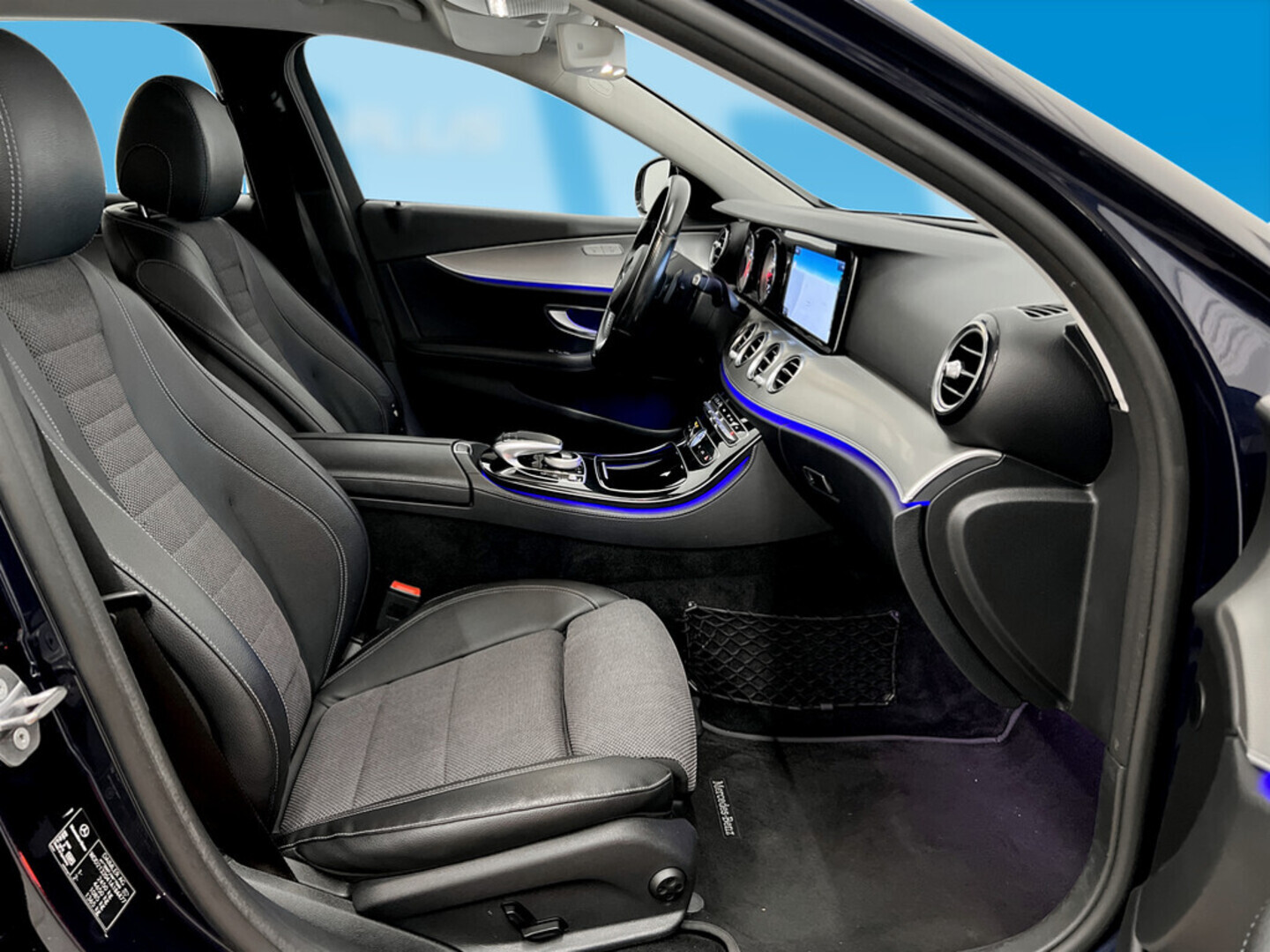 MERCEDES-BENZ E 2017