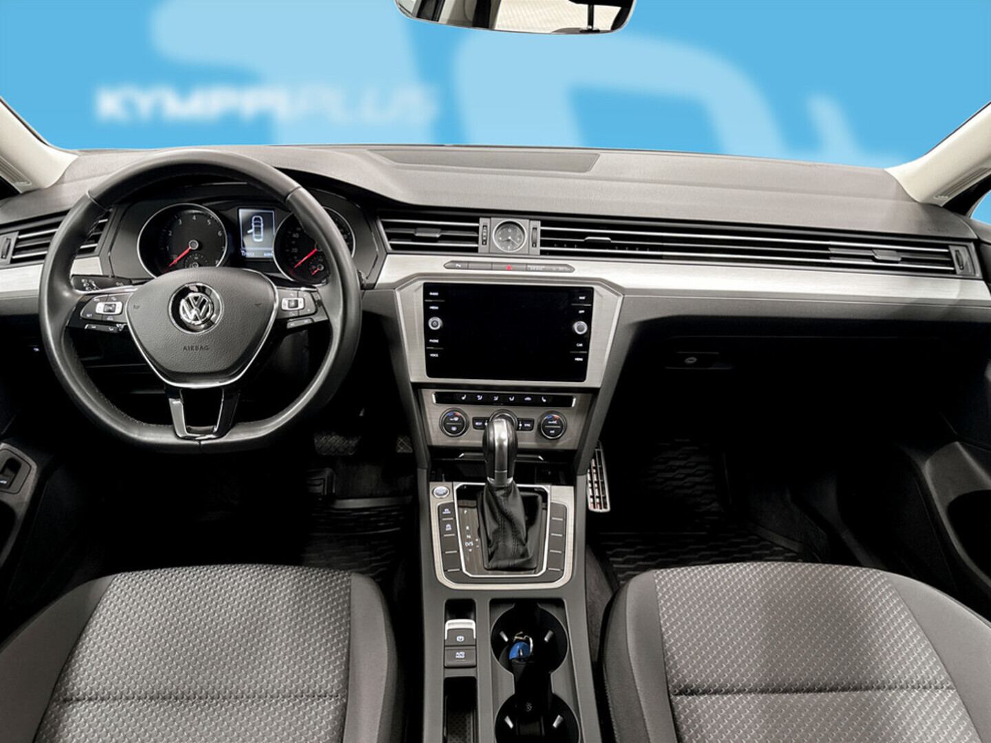 VOLKSWAGEN Passat 2018