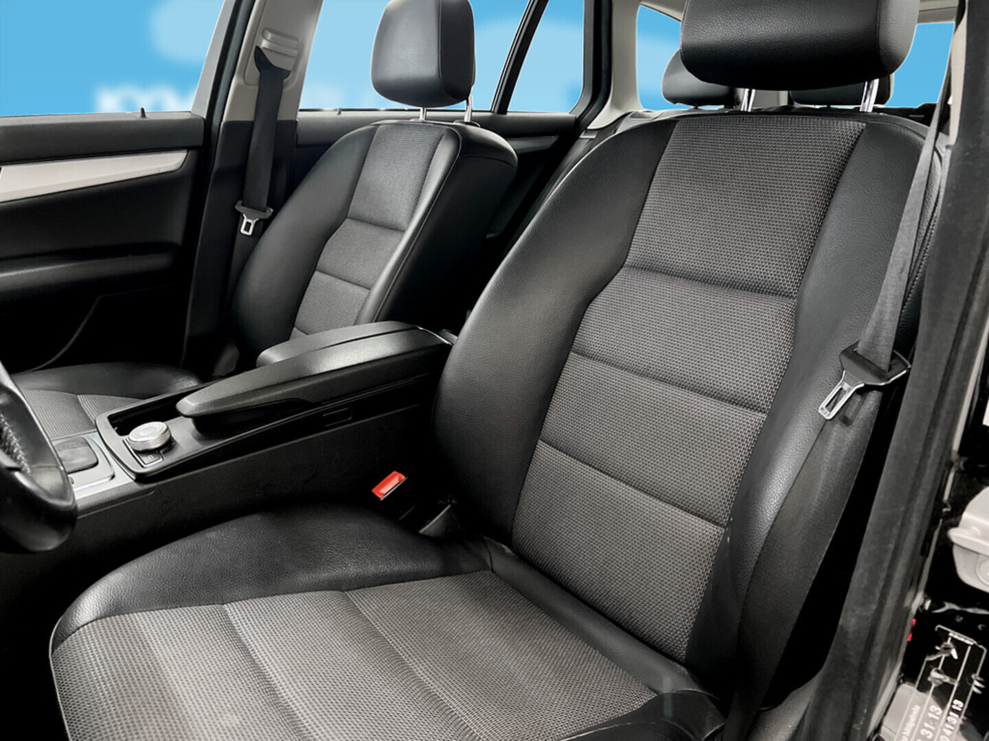 MERCEDES-BENZ C 2010