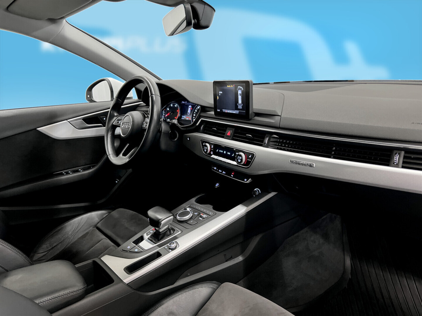 AUDI A4 2017