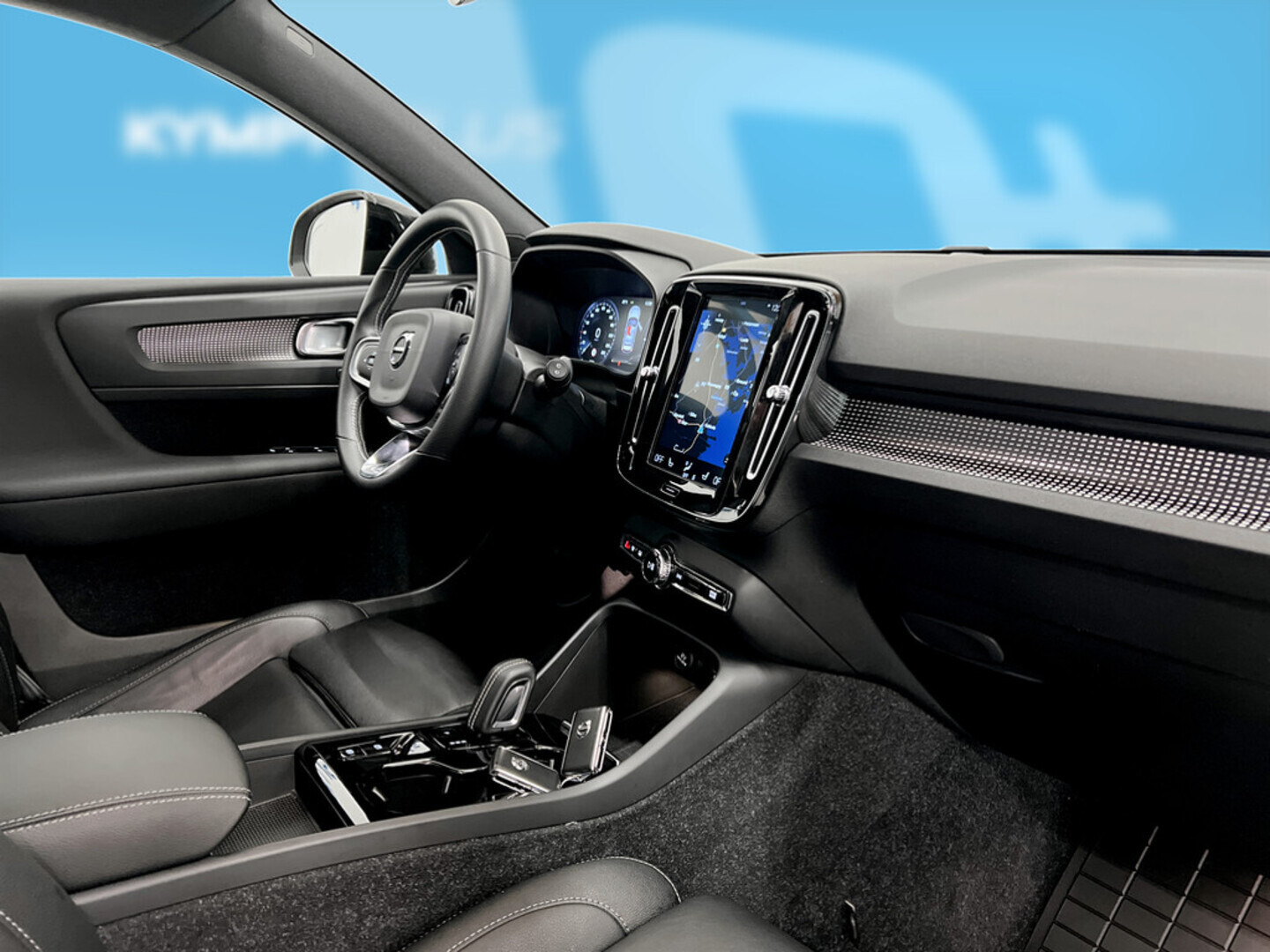 VOLVO XC40 2020