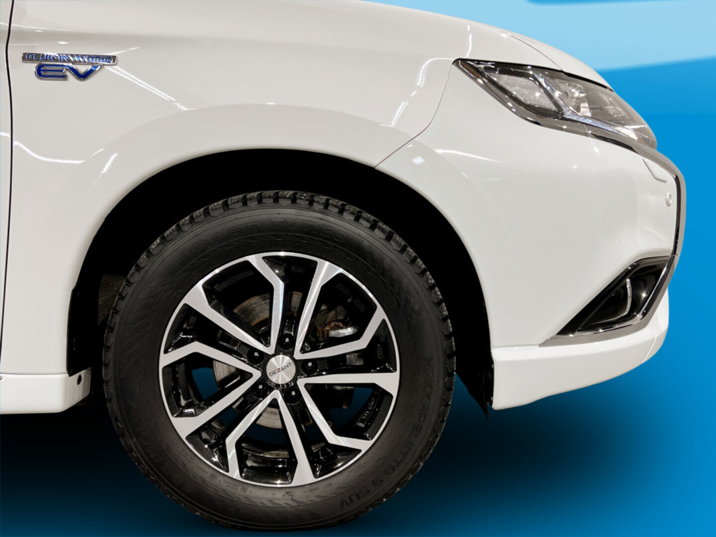 MITSUBISHI Outlander PHEV 2015