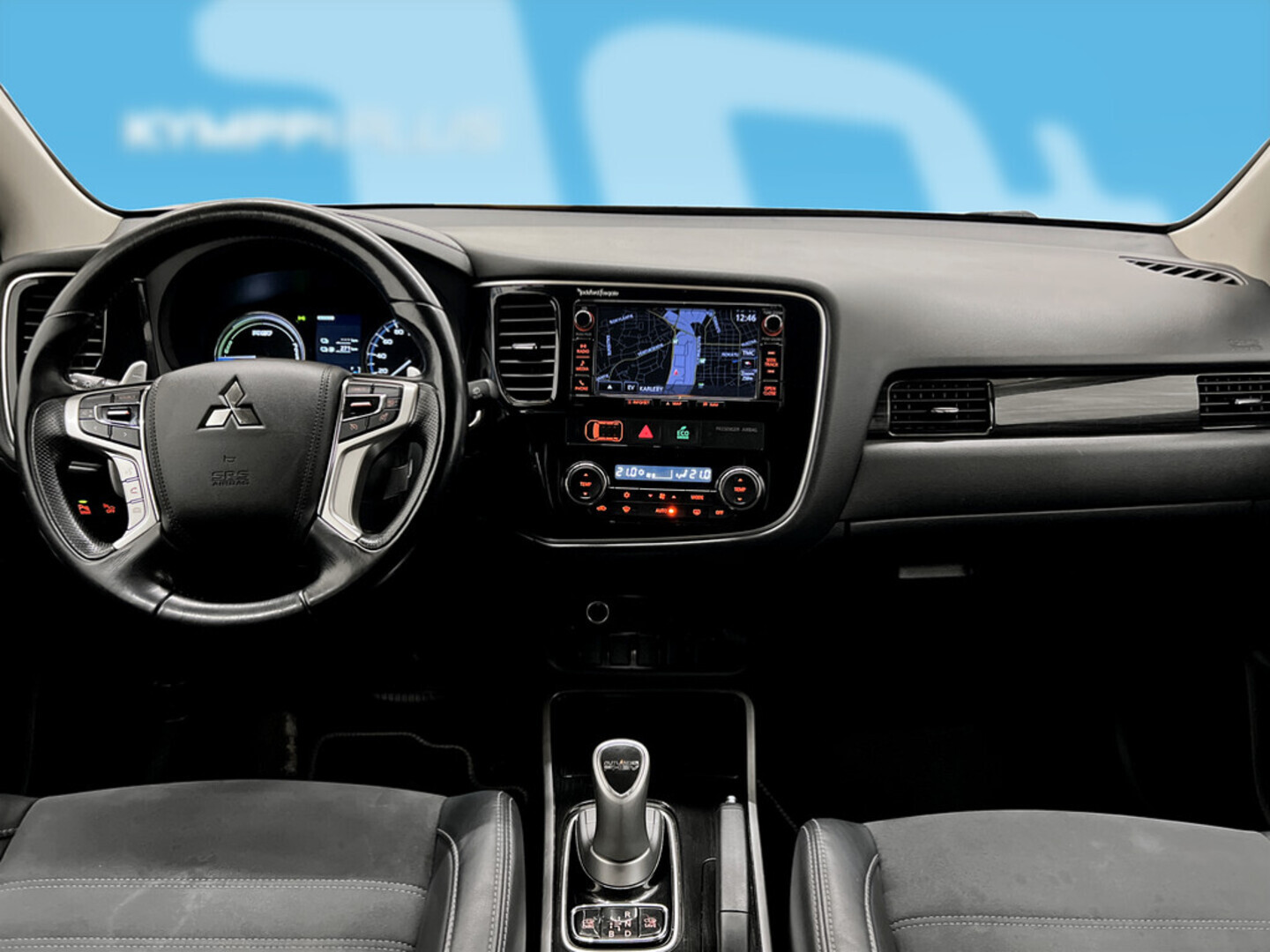 MITSUBISHI Outlander PHEV 2015