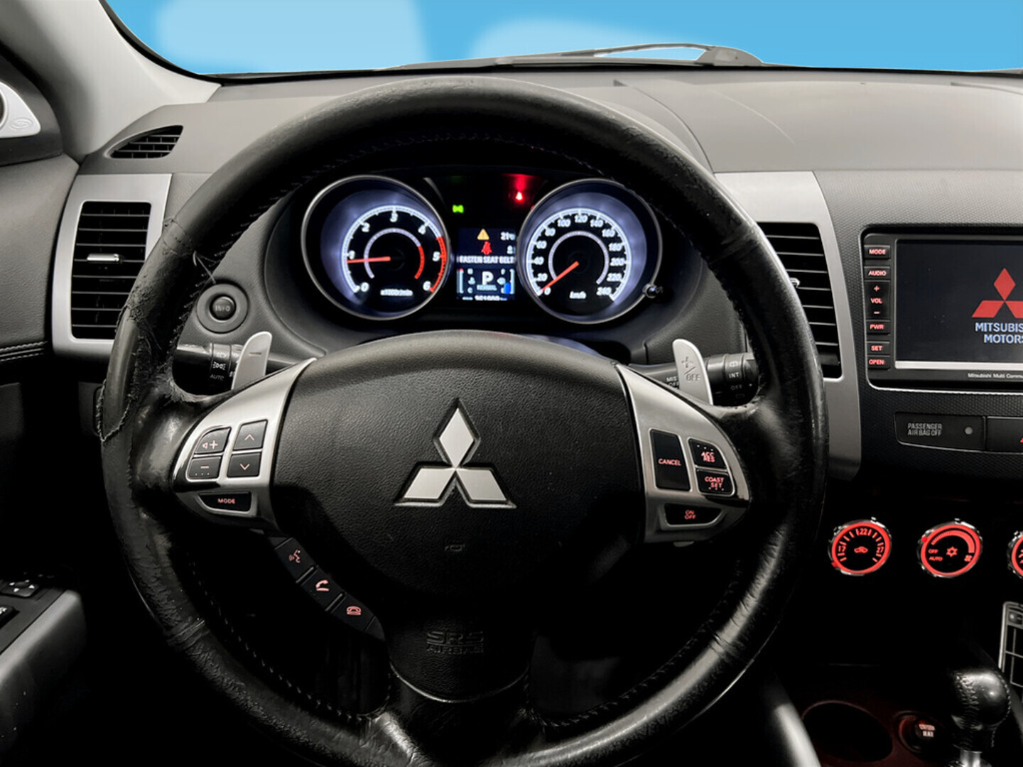 MITSUBISHI Outlander 2011