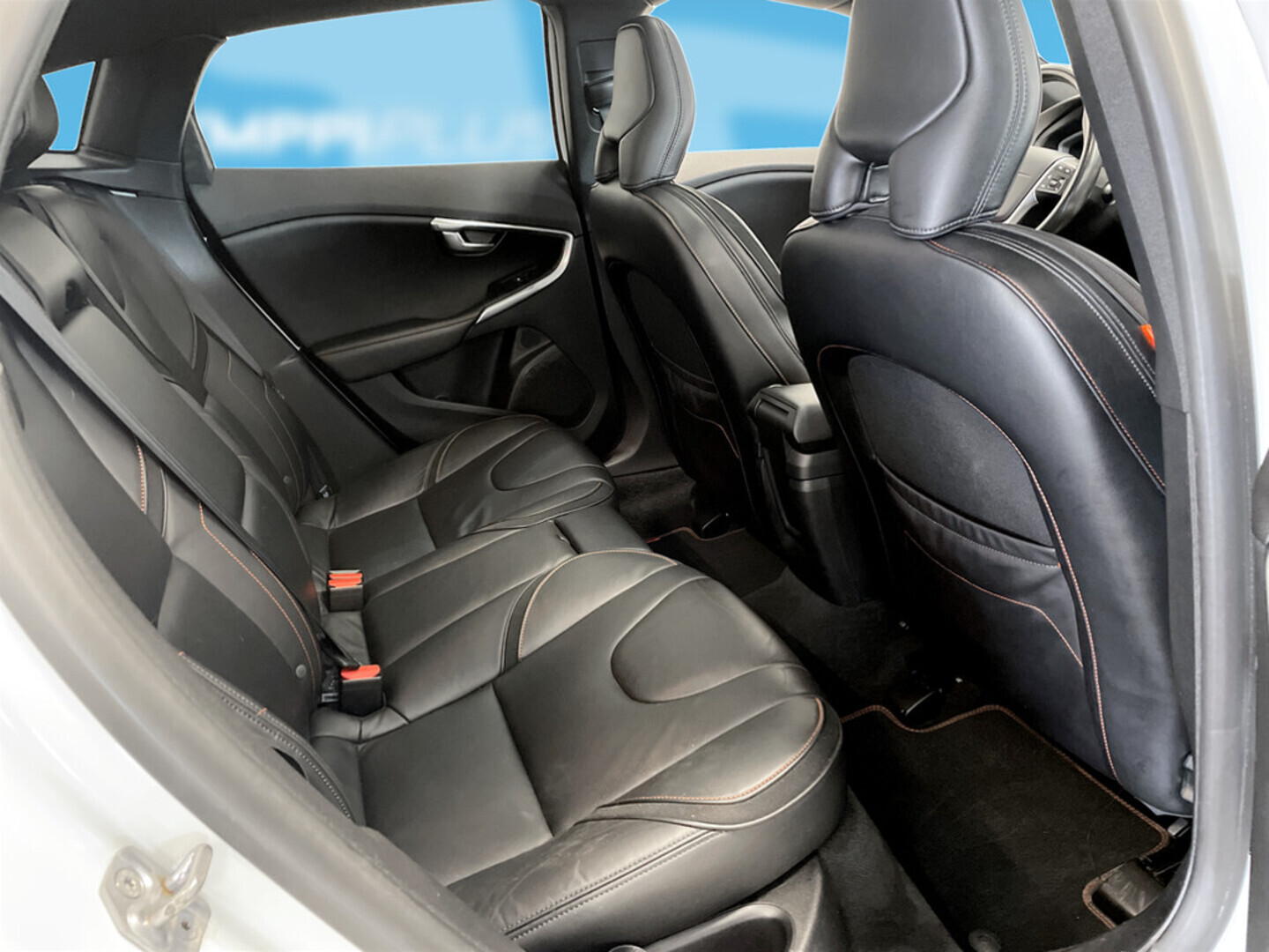 VOLVO V40 Cross Country 2015