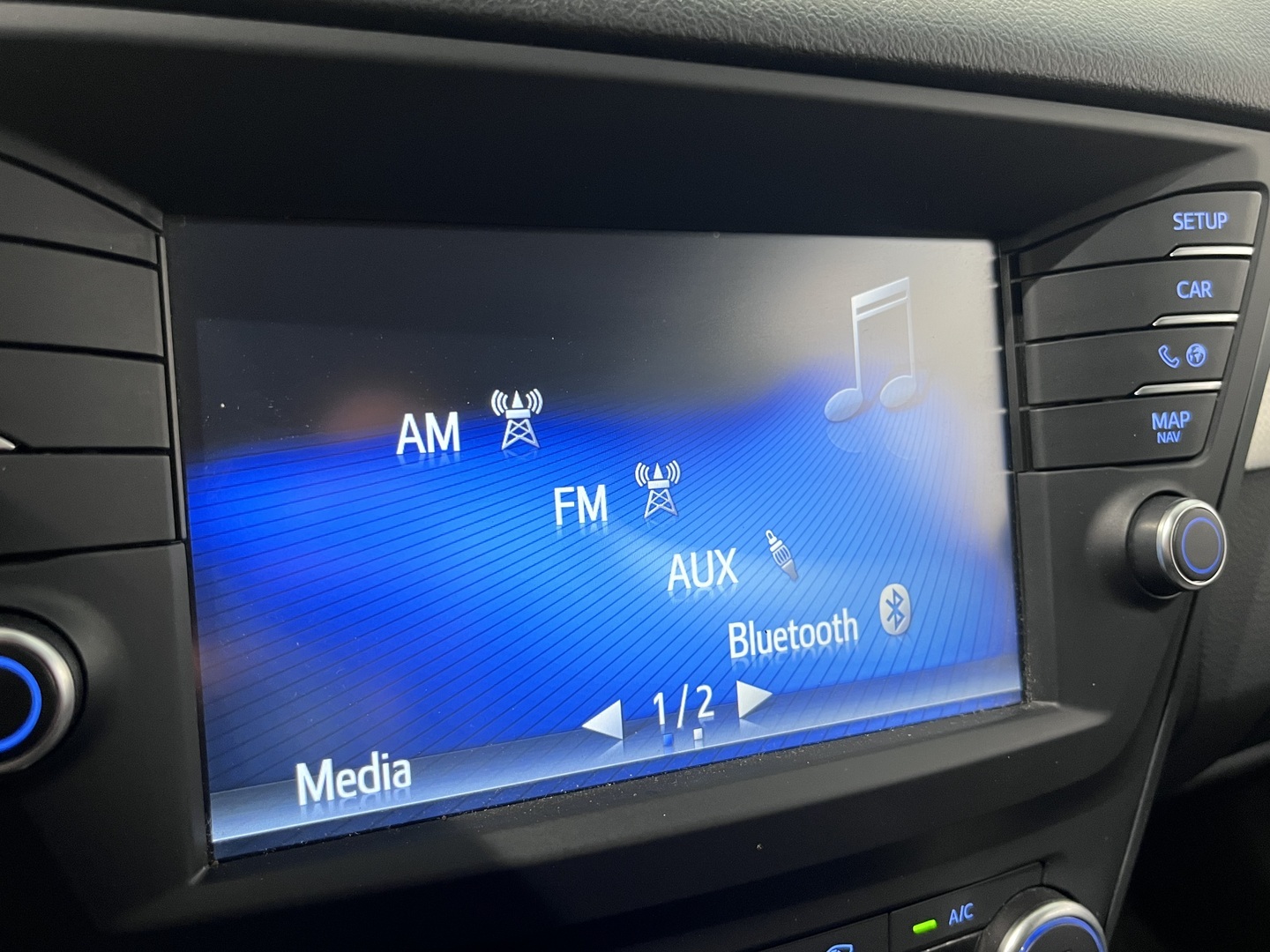 TOYOTA Avensis 2015