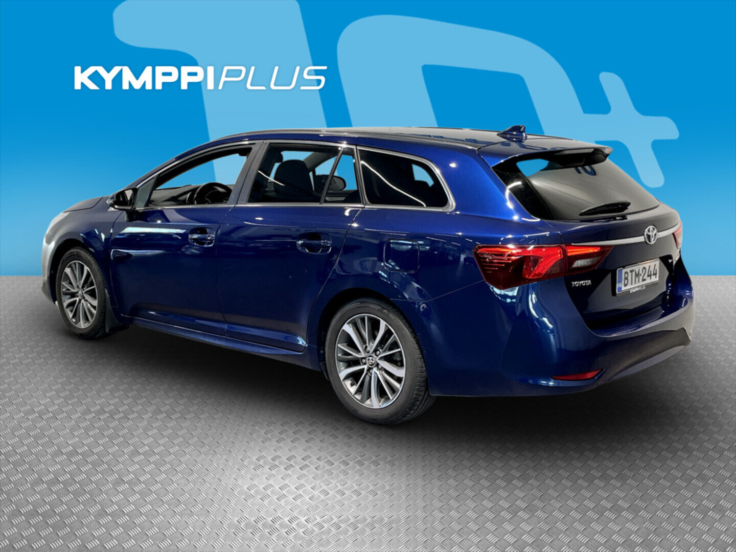 TOYOTA Avensis 2015