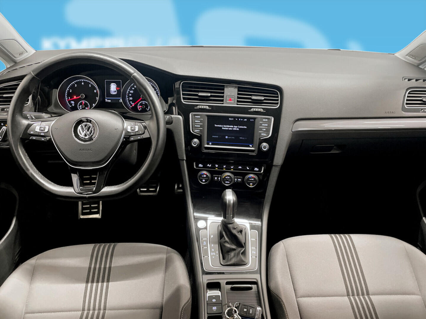 VOLKSWAGEN Golf 2017