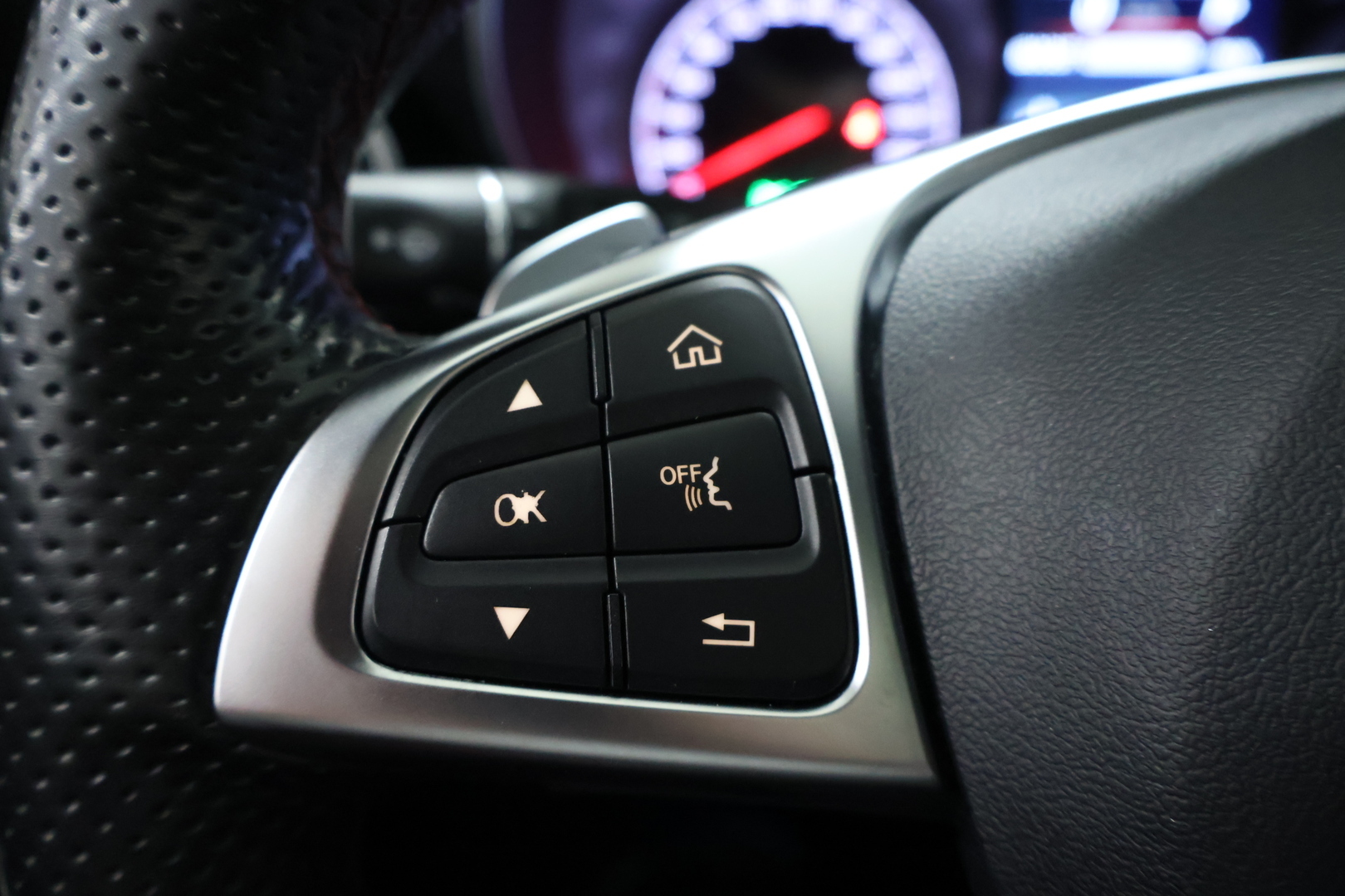 MERCEDES-BENZ C 43 AMG 2016