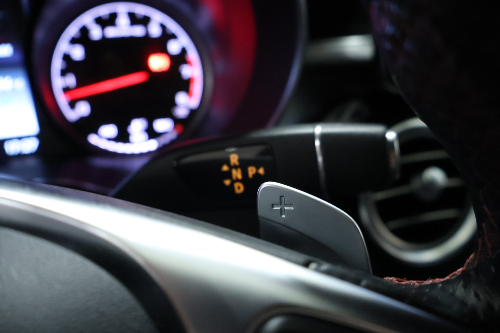 MERCEDES-BENZ C 43 AMG 2016