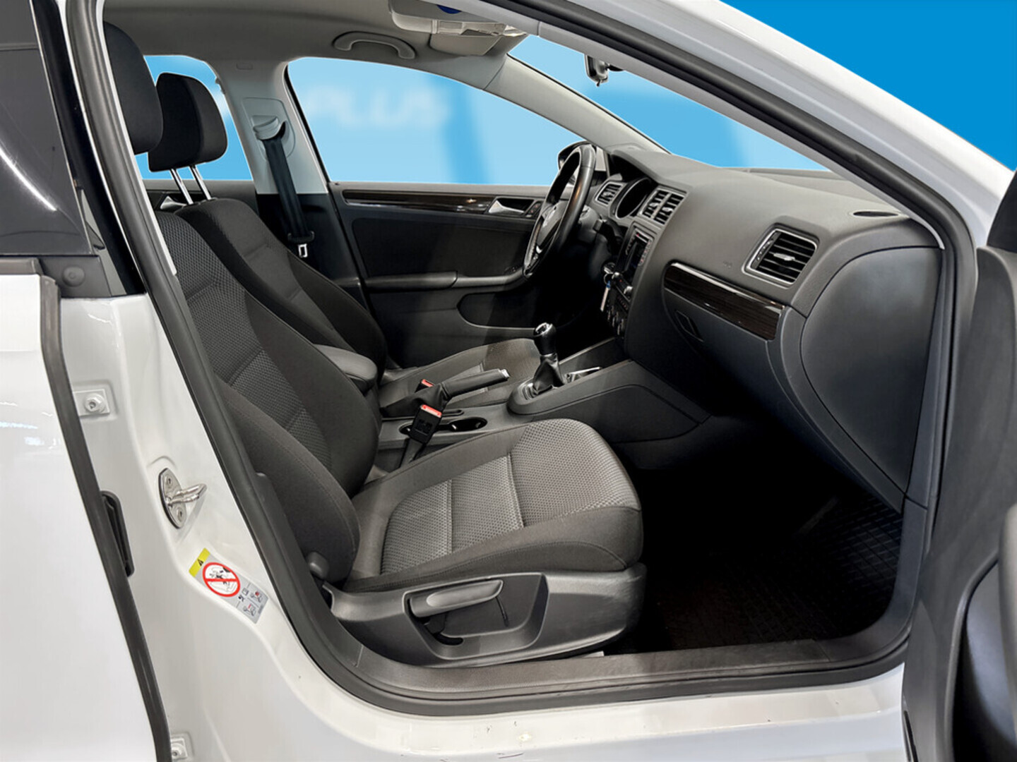 VOLKSWAGEN Jetta 2017