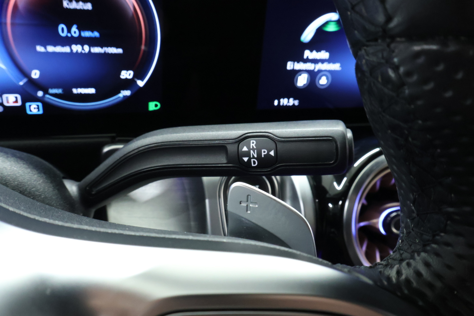 MERCEDES-BENZ EQB 2022