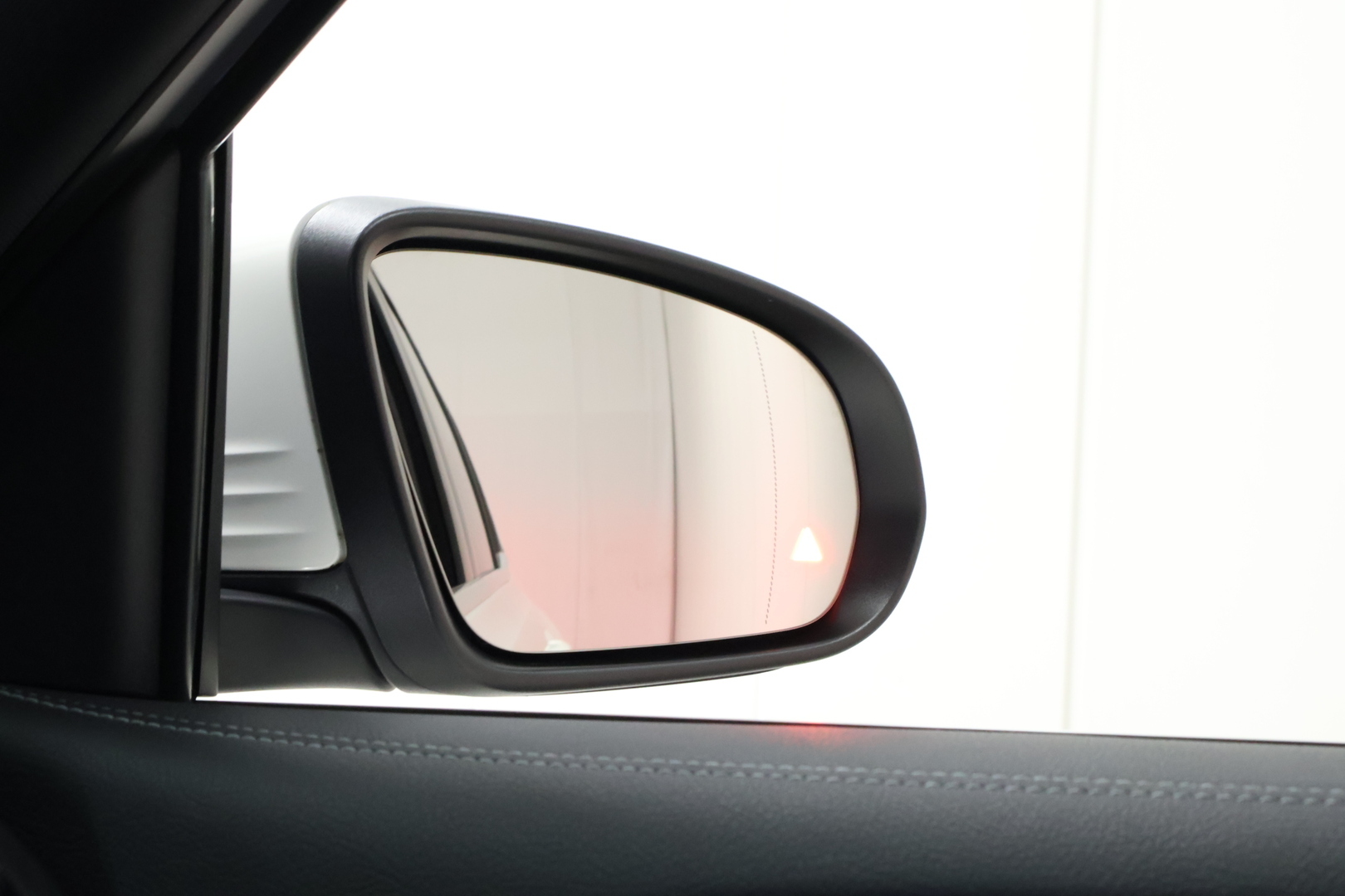 MERCEDES-BENZ EQB 2022