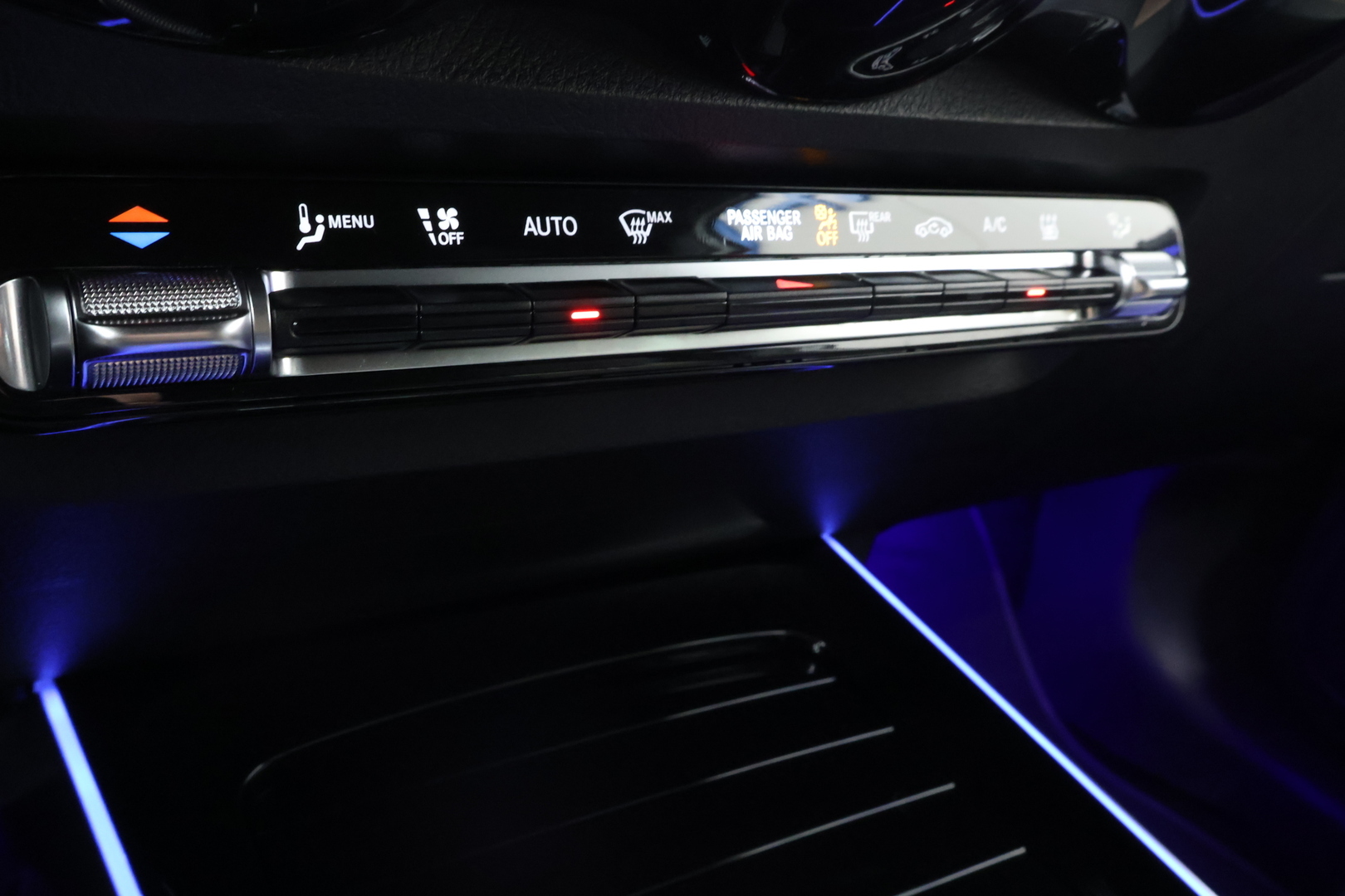 MERCEDES-BENZ EQB 2022