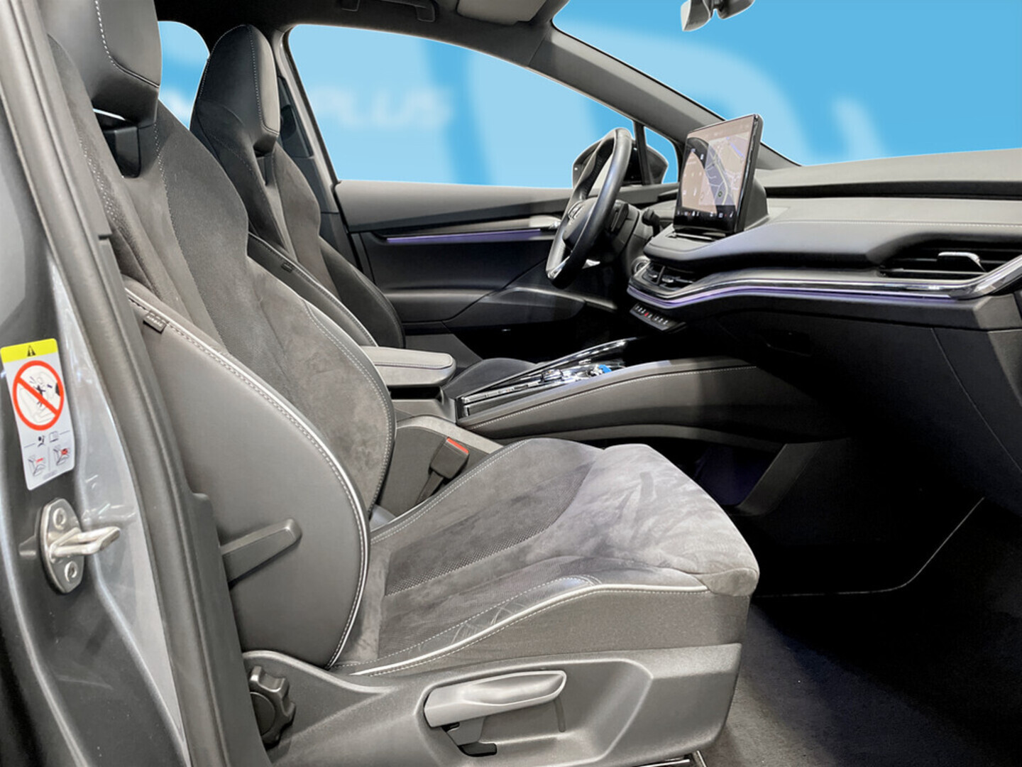SKODA Enyaq 2023