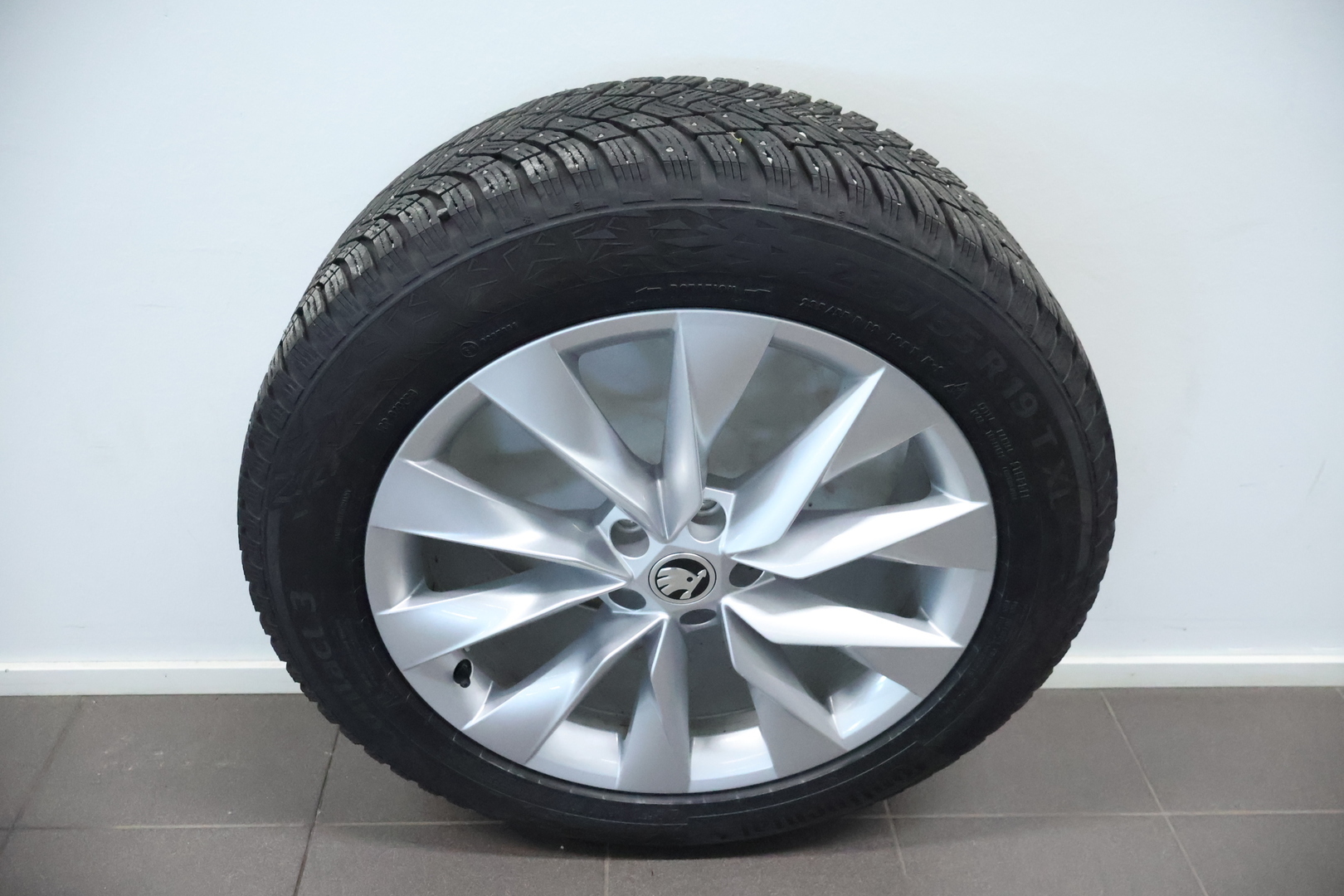 SKODA Enyaq 2023