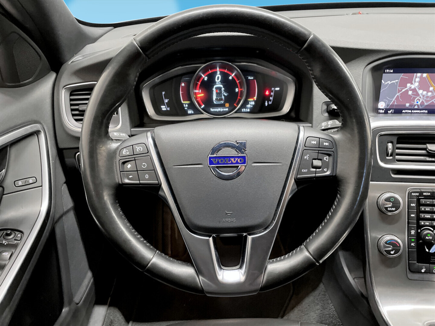VOLVO V60 Cross Country 2018