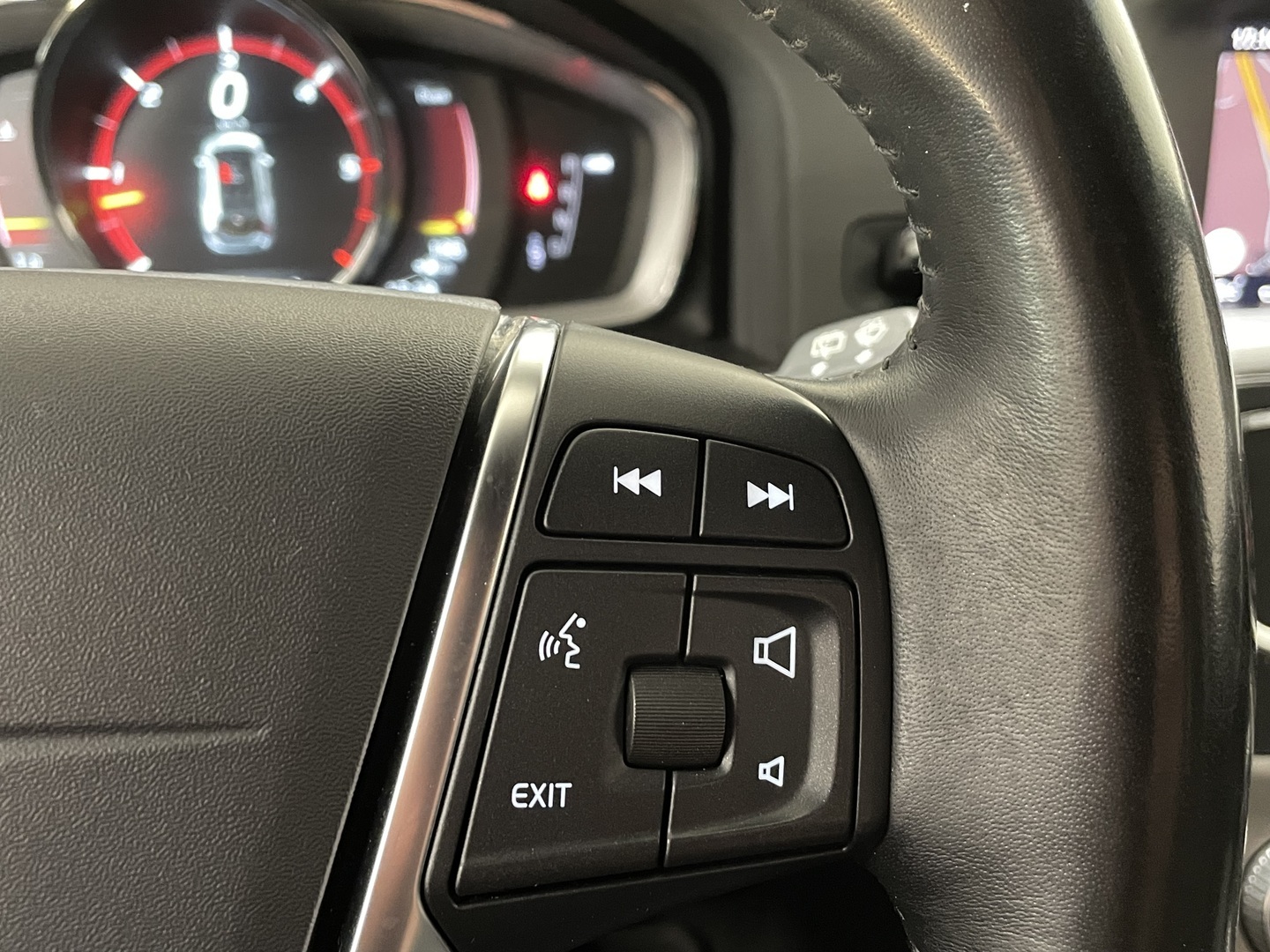 VOLVO V60 Cross Country 2018