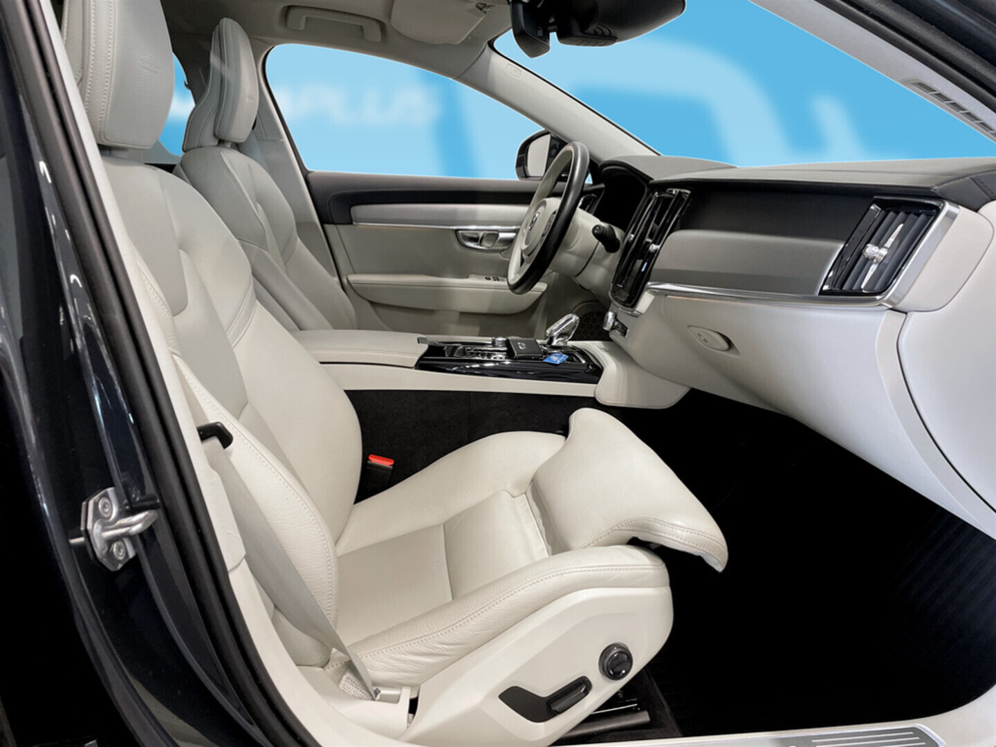 VOLVO V90 2020