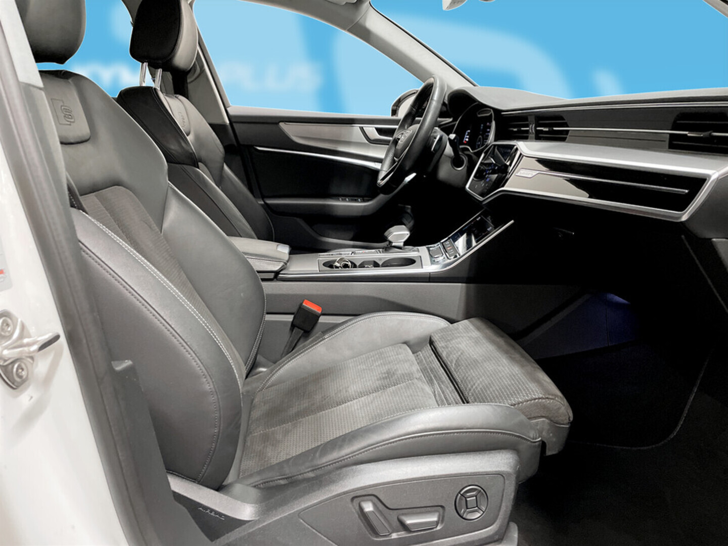 AUDI A6 2021