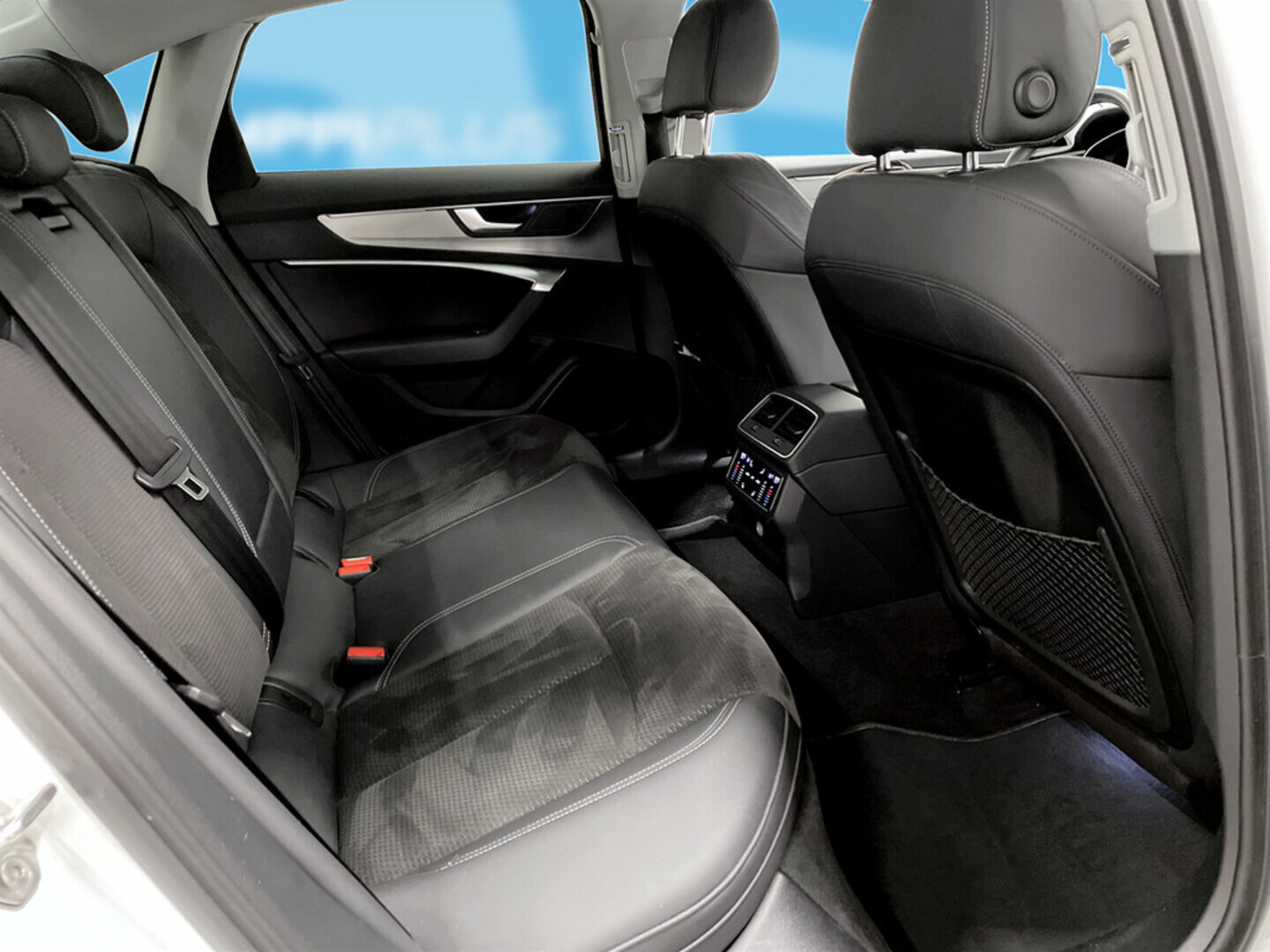 AUDI A6 2021