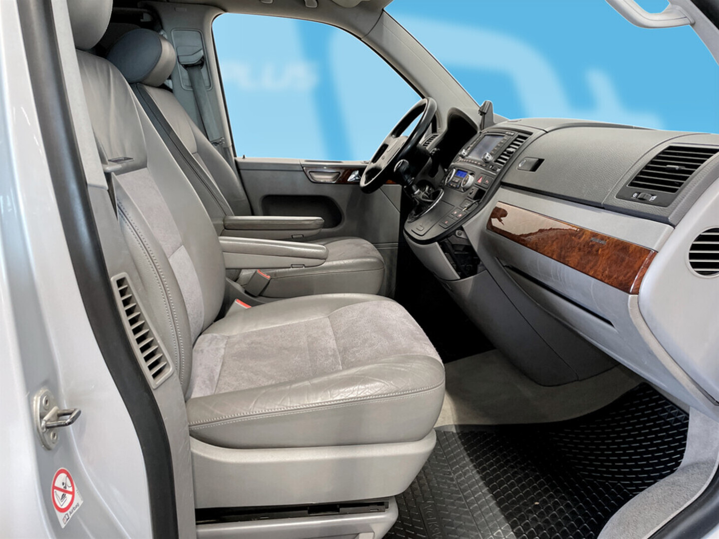 VOLKSWAGEN Multivan 2004