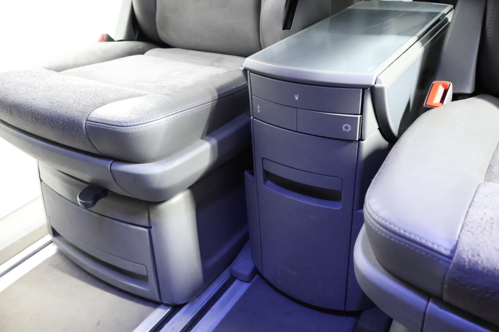 VOLKSWAGEN Multivan 2004