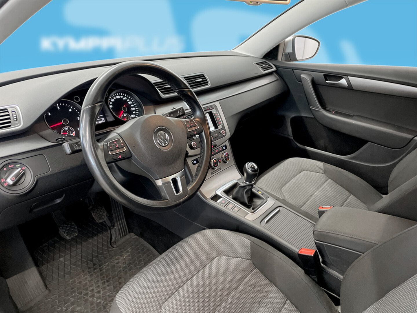 VOLKSWAGEN Passat 2014