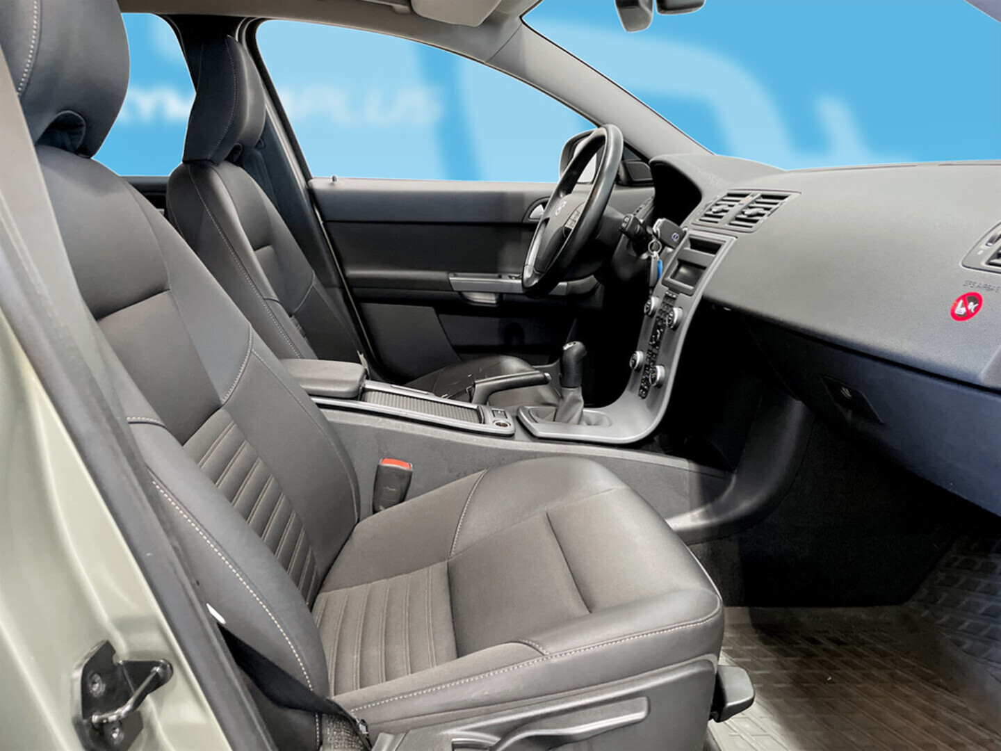 VOLVO V50 2010