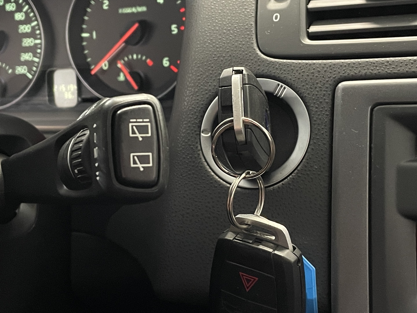 VOLVO V50 2010