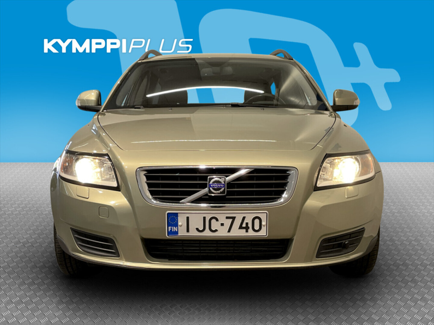 VOLVO V50 2010