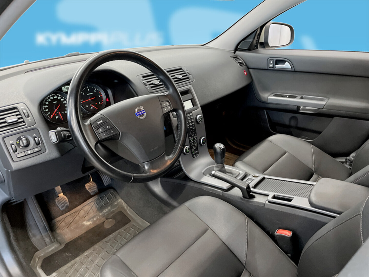 VOLVO V50 2010