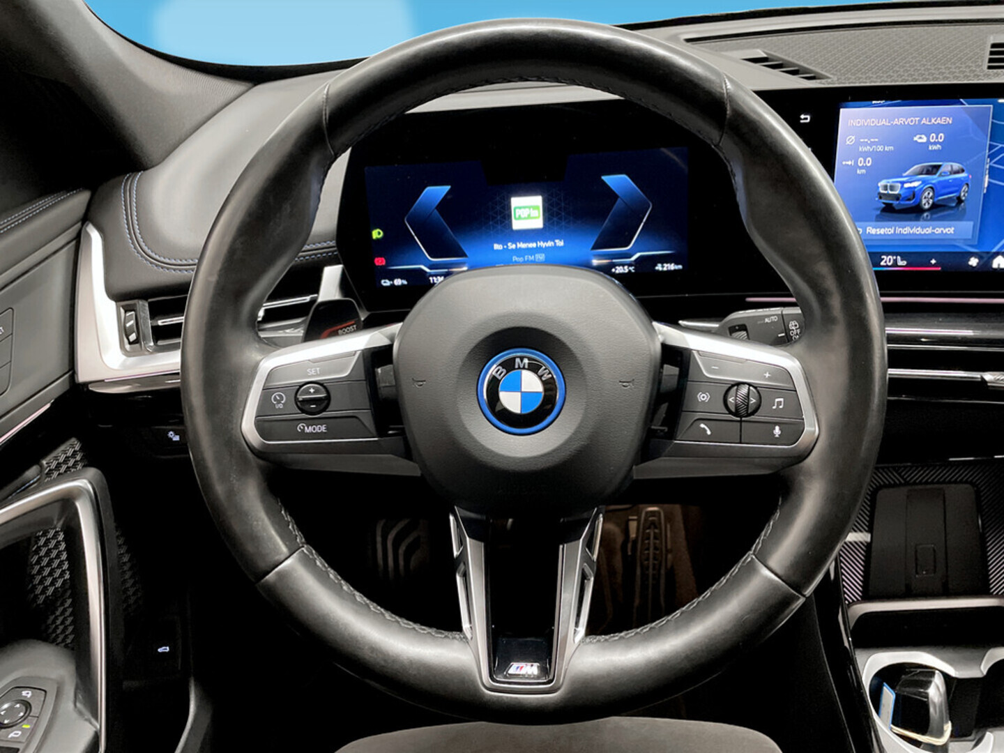 BMW iX1 2024