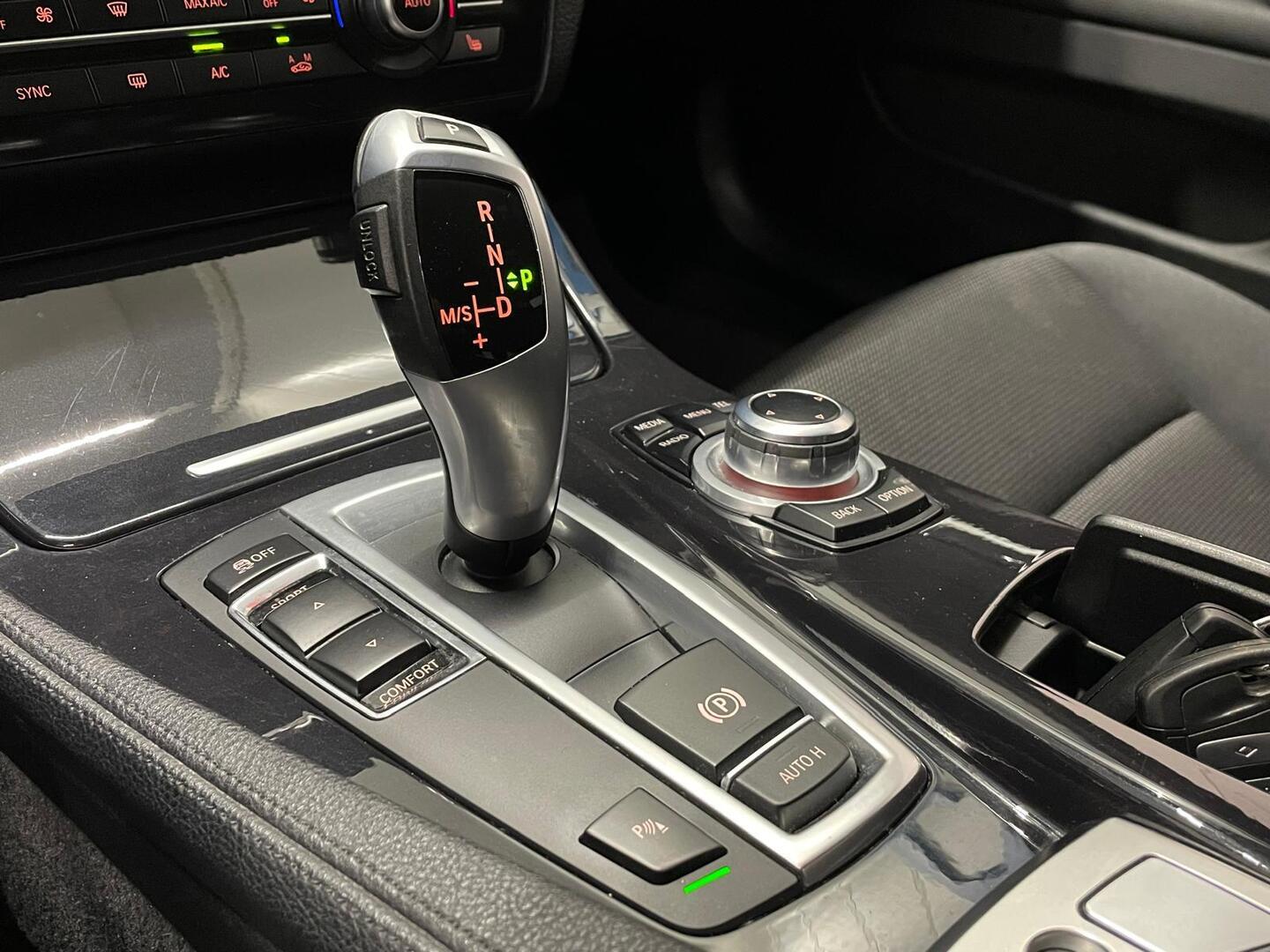BMW 518 2014