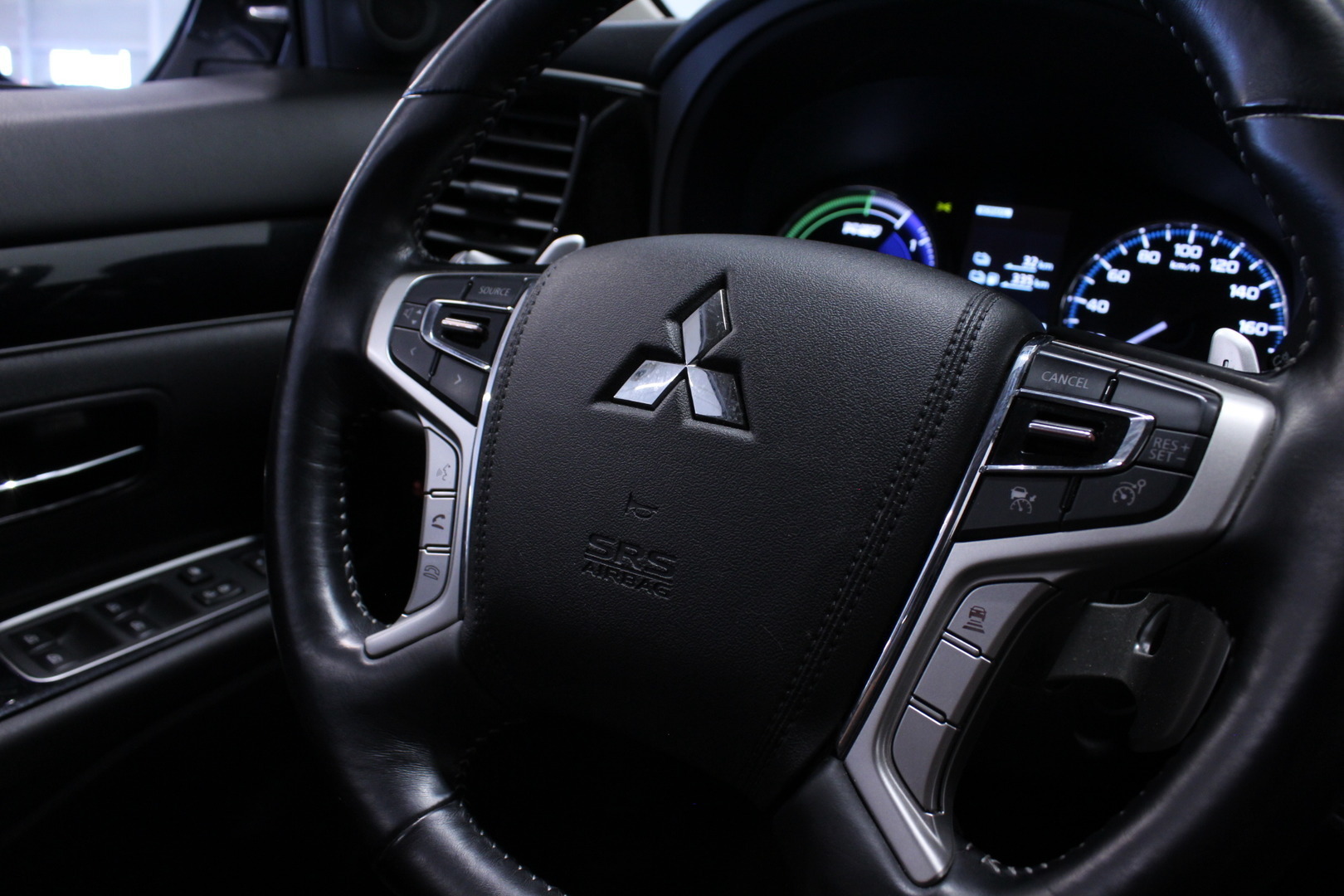 MITSUBISHI Outlander PHEV 2019