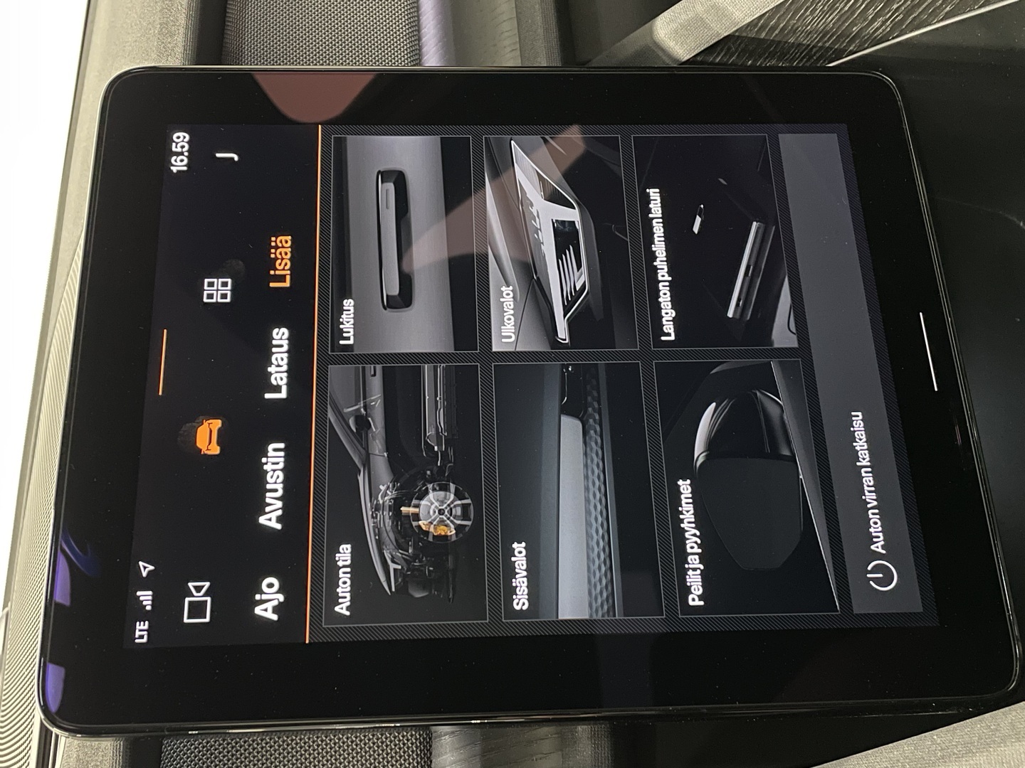 POLESTAR 2 2023