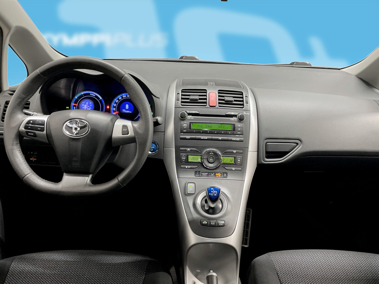 TOYOTA Auris 2011