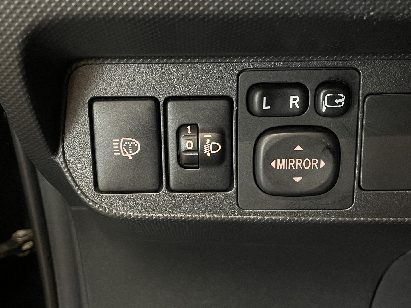 TOYOTA Auris 2011