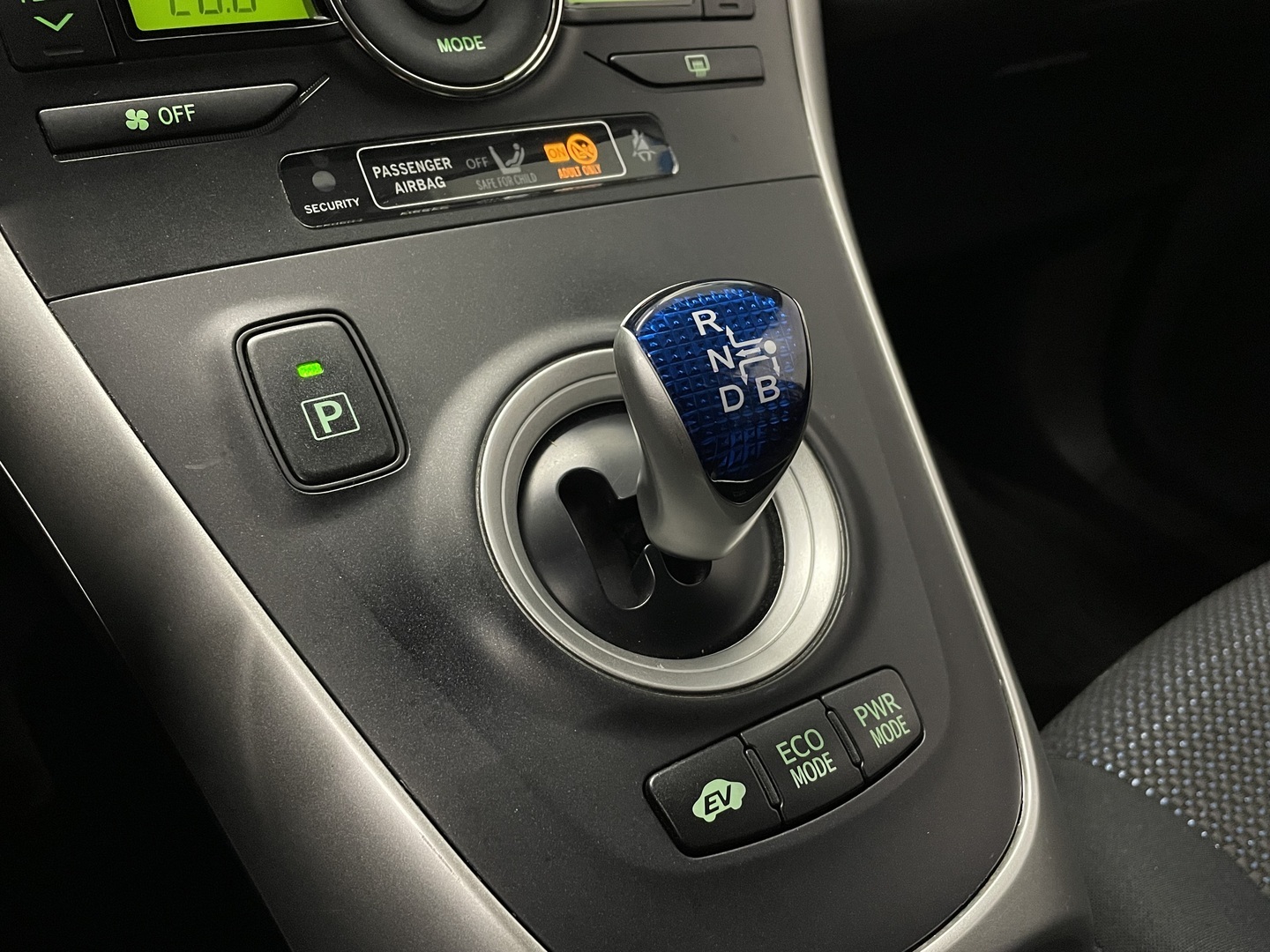 TOYOTA Auris 2011
