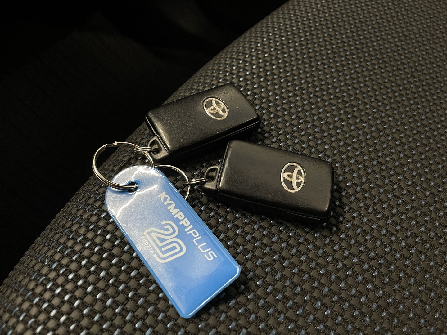TOYOTA Auris 2011