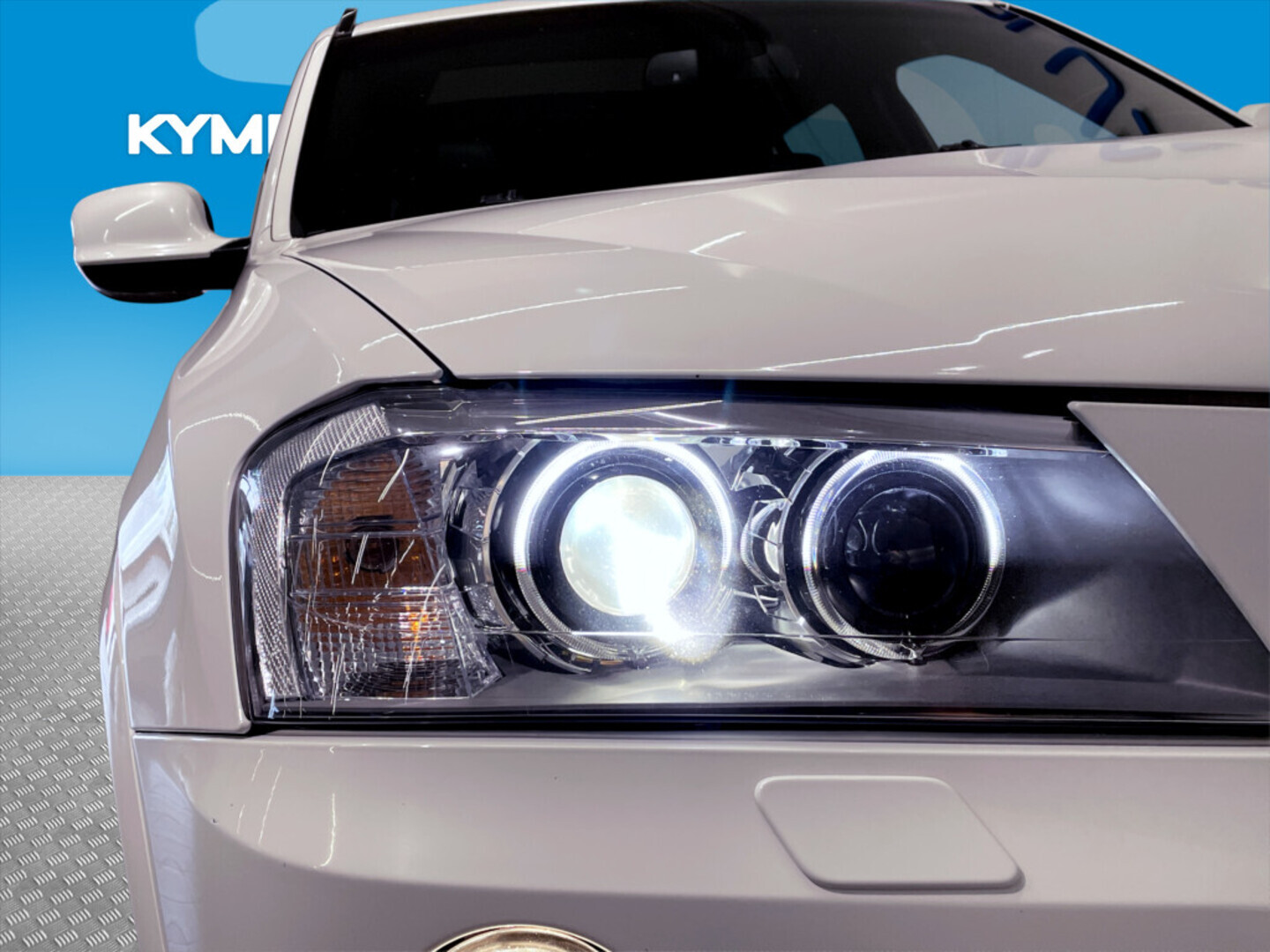 BMW X3 2011