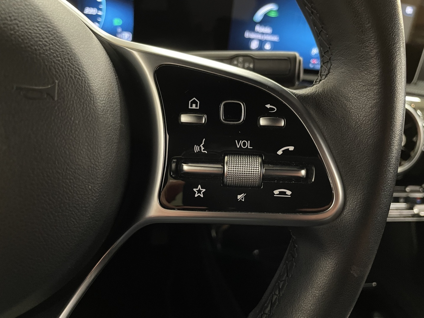 MERCEDES-BENZ CLA 2019
