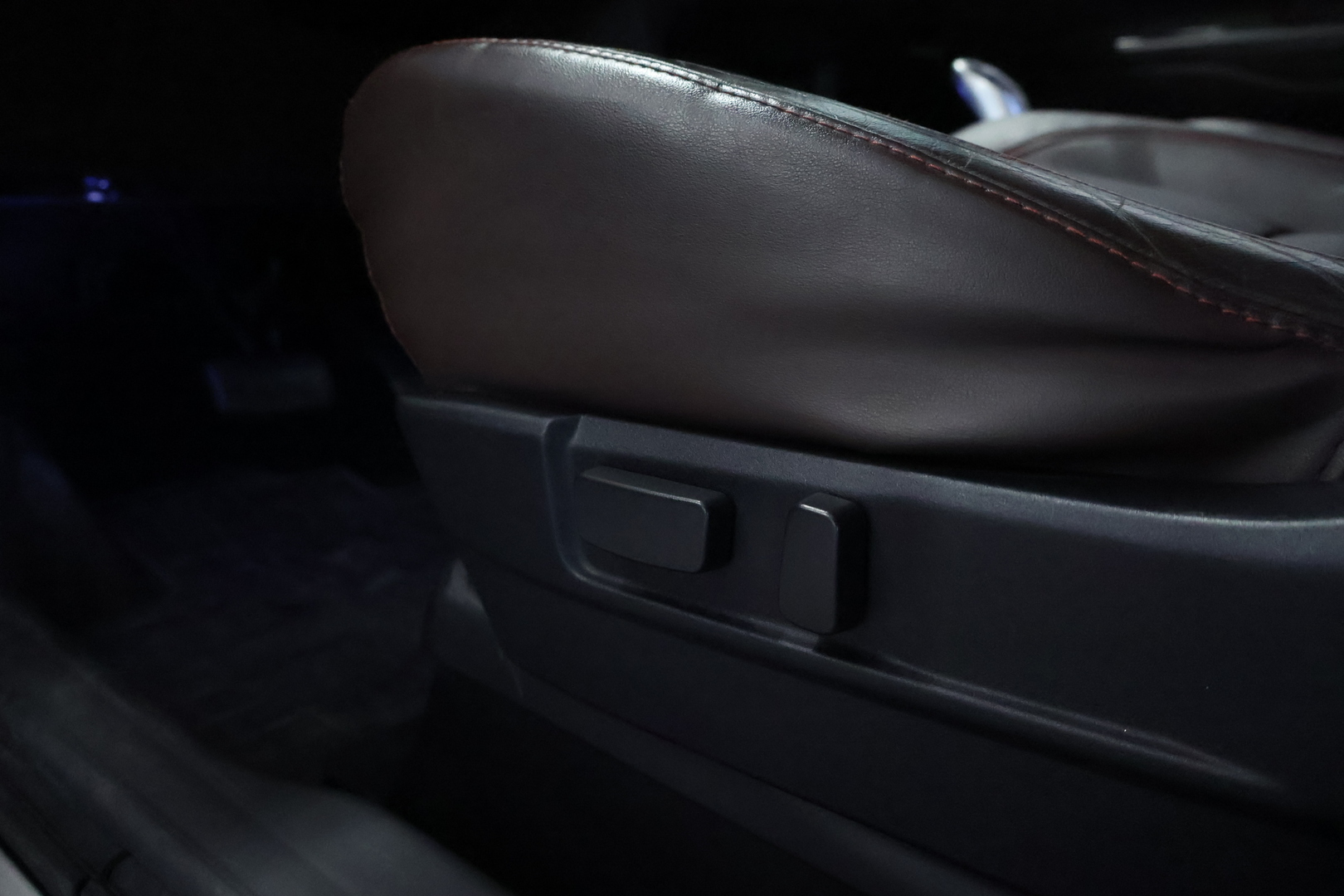 MITSUBISHI Outlander PHEV 2016