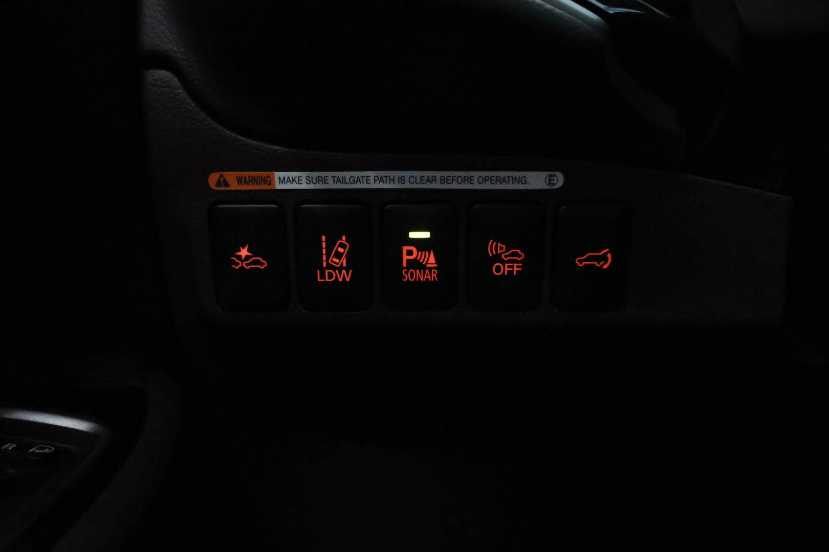MITSUBISHI Outlander PHEV 2016