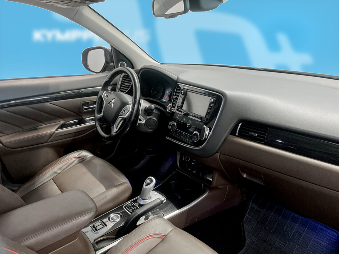 MITSUBISHI Outlander PHEV 2016